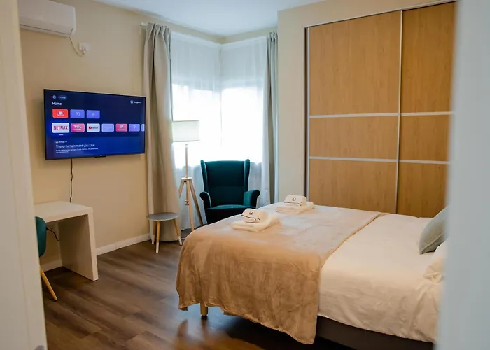 Beautiful New Condo Super Location