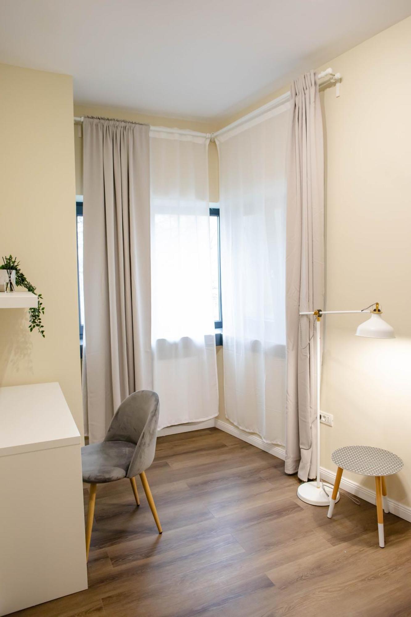 Beautiful New Super Location Apartment