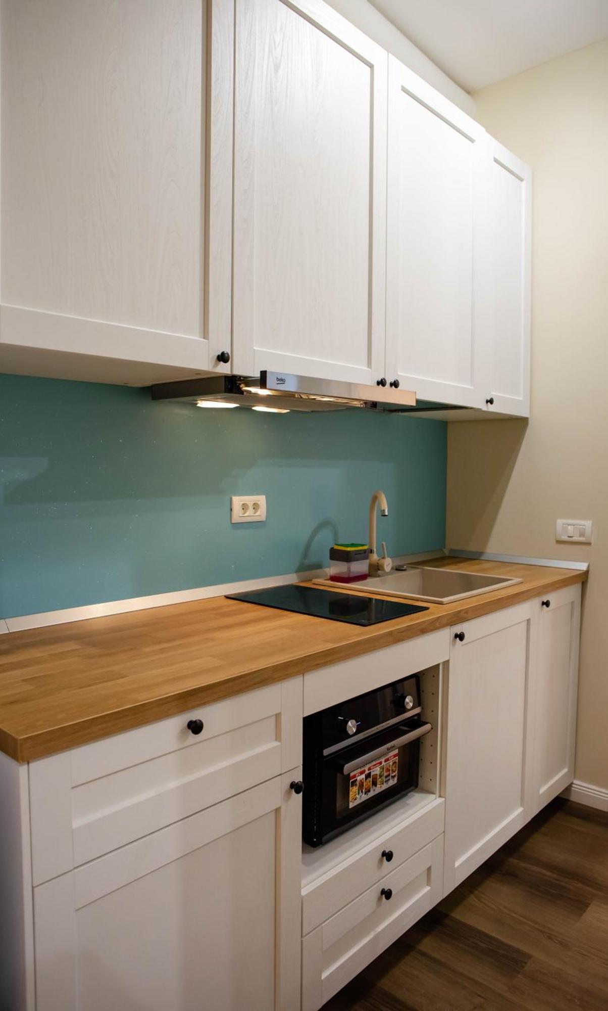 Beautiful New Super Location Apartment *